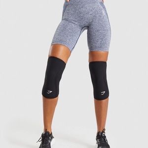 BNIP/BNIB/BNWT Gymshark Black Knee Sleeves 5mm (Small)